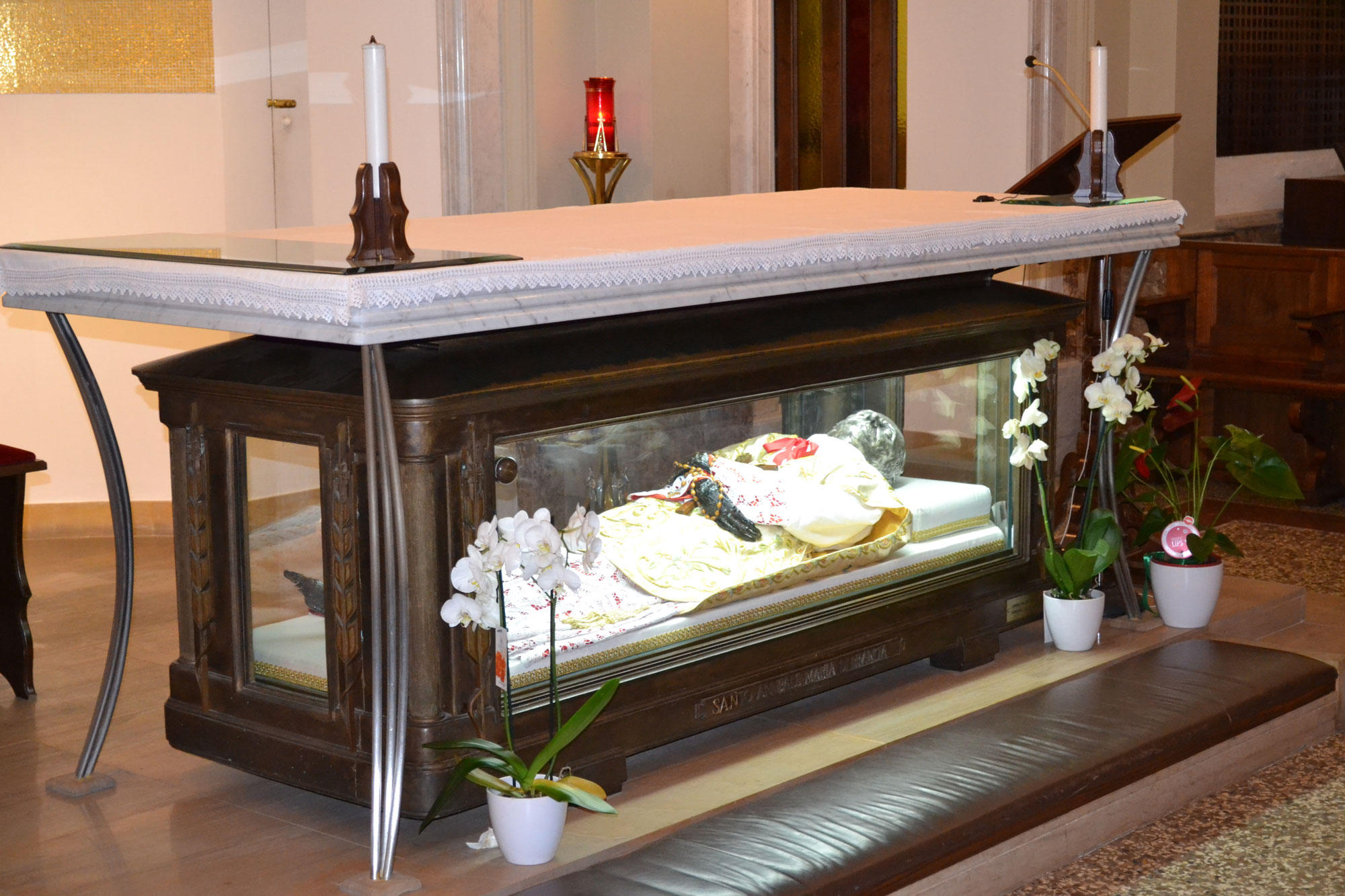 Cripta e urna - immagine 3